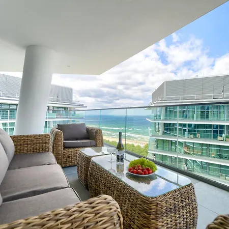 Your Holidays Waves D1081 アパート *